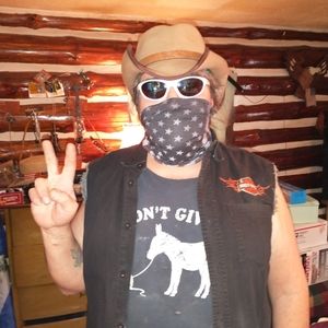 Meet your Posher, Blaine